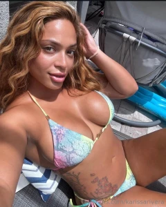 Tiny bikini kinda mood today