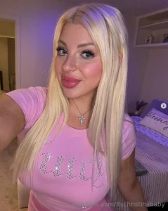 If i blush it s because you re staring and i like it