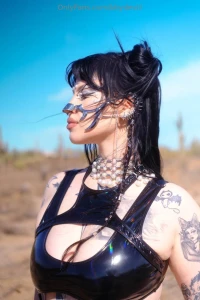 The cyberpunk girly of your nightmares lt 3