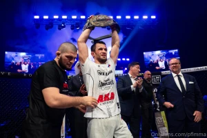 Some epic images from saturday s incredible main event part 5