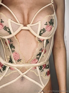 The flower and the goddess