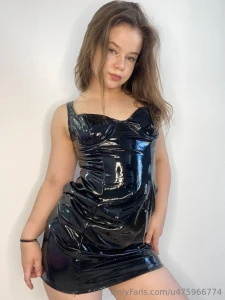 I just love dresses i love it when the fabric gently tightens around