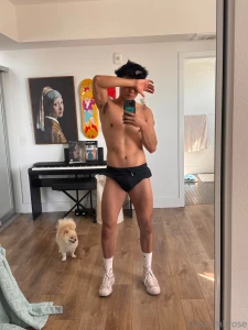 My pits are all sweaty after working out