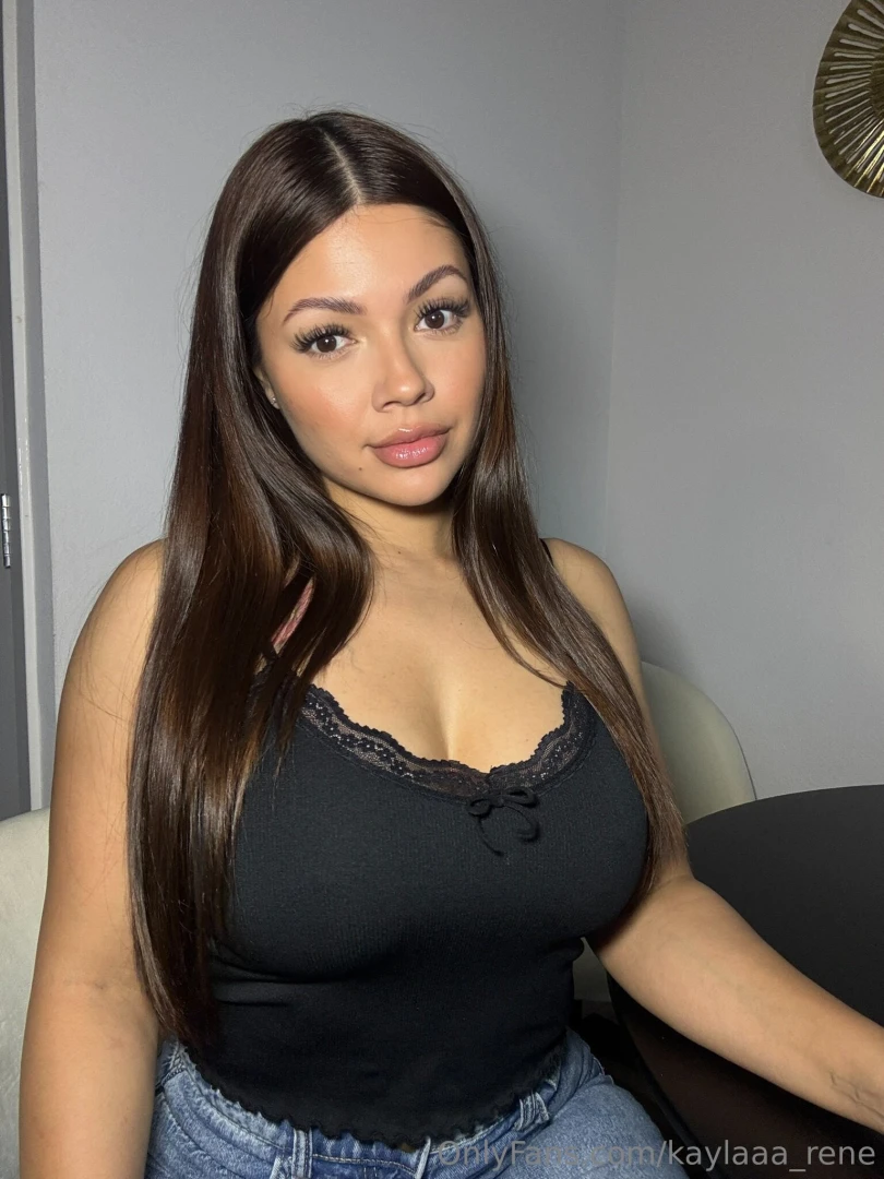 Lets get to know each other babe dont be afraid to dm me 