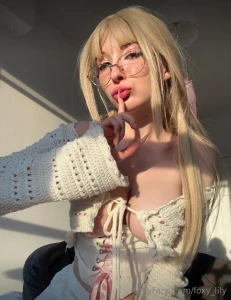 Alicemoonprism alicemoonprism is so kinky and sexy she looks like she part 1