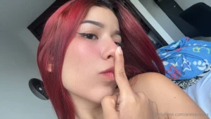 Today i want you to guess what color i would like for my hair if you