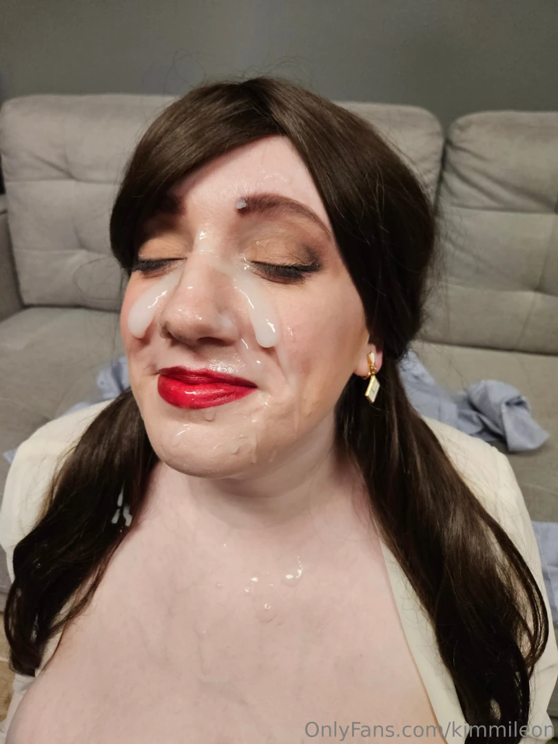 Here is the photo set part 1 from our secretary kimmi video shoot this part 26 