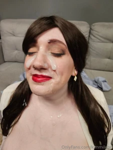 Here is the photo set part 1 from our secretary kimmi video shoot this part 26