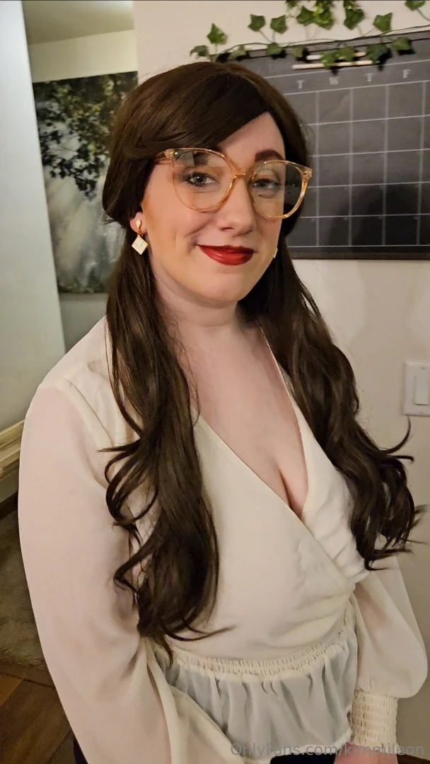 Here is the photo set part 1 from our secretary kimmi video shoot this part 29 