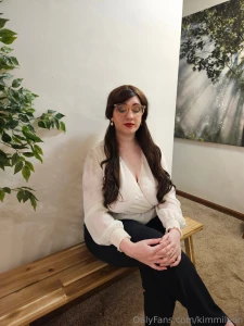 Here is the photo set part 1 from our secretary kimmi video shoot this part 1