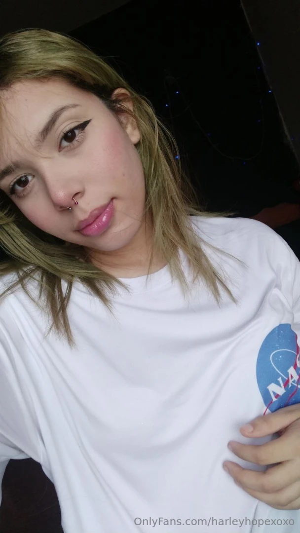 Are you staring because i m cute or because you re already in love 