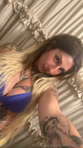 Not manly dirty work hands rolling me a joint and it turning me on