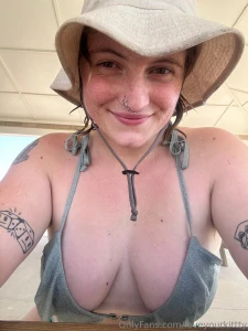 Send me a tip and i send you my tan lines part 1