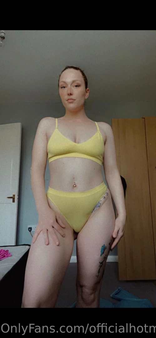 I think yellows my colour what do you think 