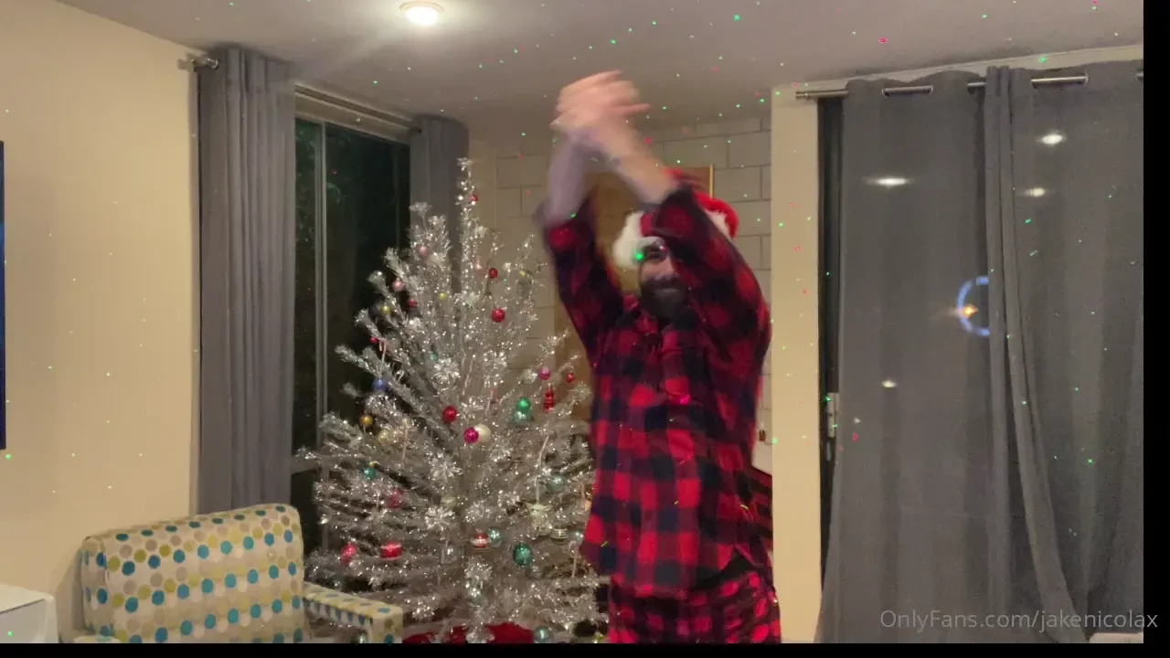 Its christmastime sorry i know im not naked or getting my holes filled 