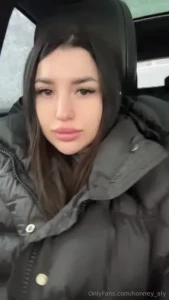 Honney-aly part 31019