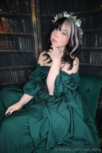 Looking like a renaissance painting part 2