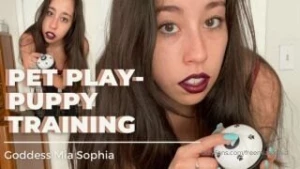 Pet play- puppy training goddess mia sophia wants to do some pet play