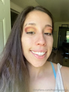 I want you to see how amazing i look in the video i just filmed here s