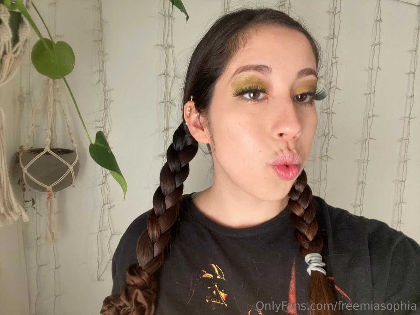 freemiasophia - Like my eyes unlock to see my eyes rolling around as i cum hard 