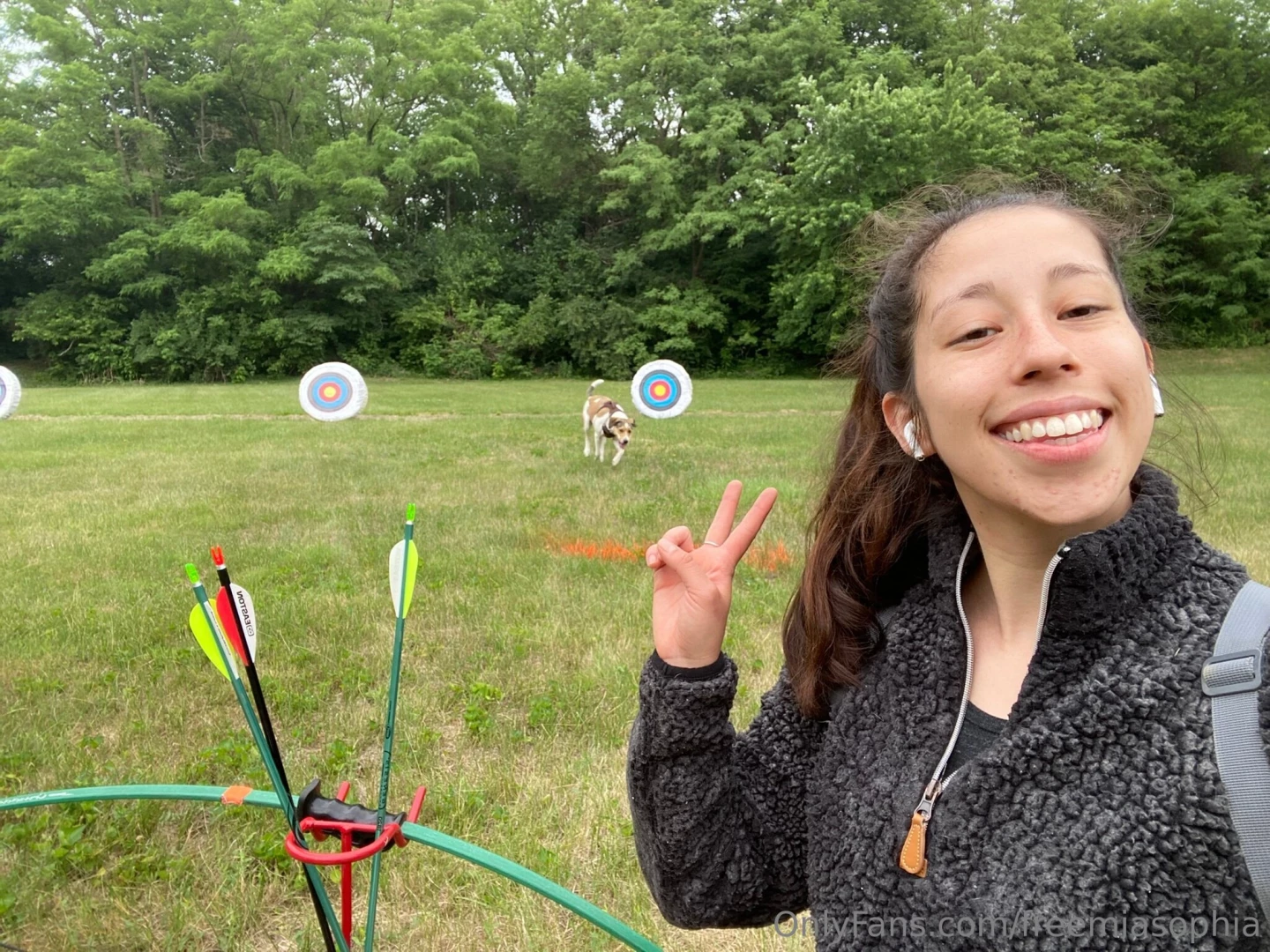 Found this at the park omg should i get an archery set that sounds part 1 