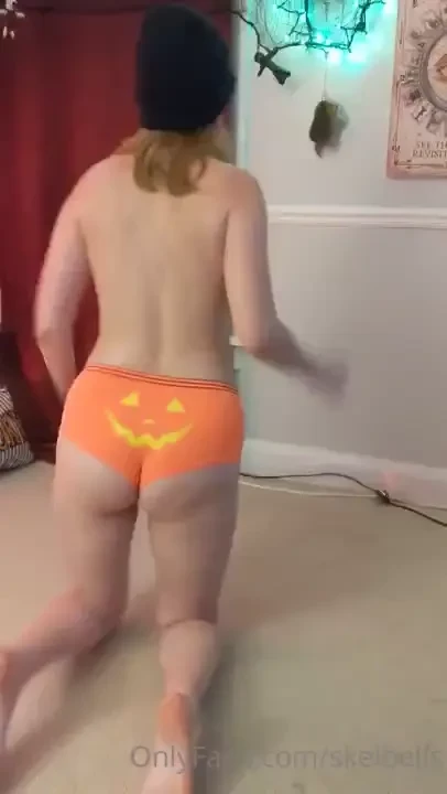 Just me being silly happy halloween time 