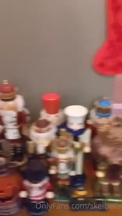 I bet you can t find me search for skelbell lol just a cute short 