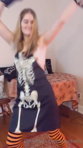 skelbells - Happy halloween dance even though its ended have a good day just silly 