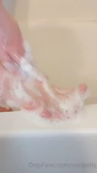 Washing toes and foot sensually i love shower videos so relaxing 