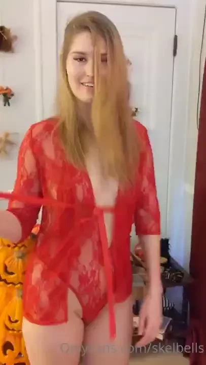 Loose fitting lingerie 