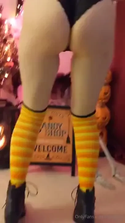 Fall workout routine part 2 pumpkin squats 