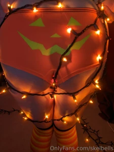 A very happy ass wrapped in lights part 1