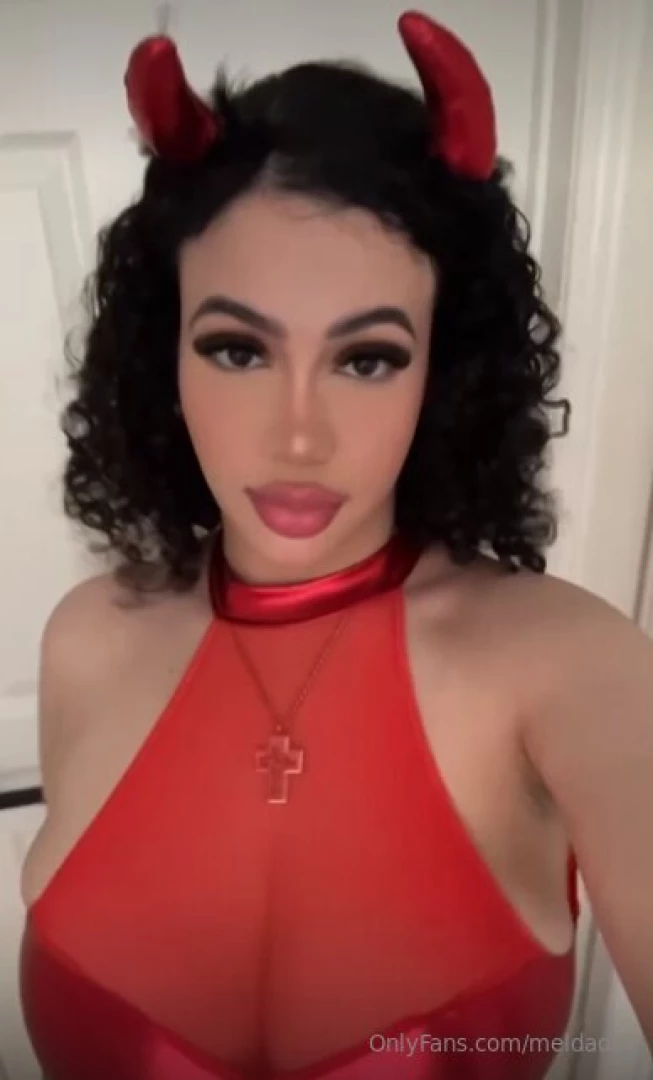 Zoom in for your viewing pleasure part 2 