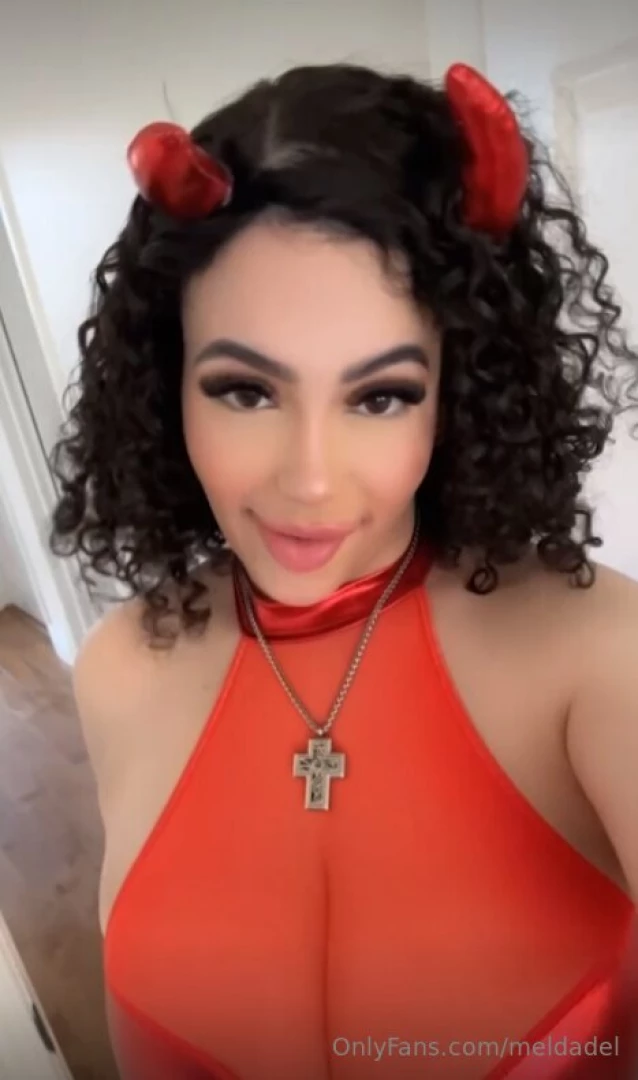 Been wayy too stressed out lately and need to ge t bent over my bed 