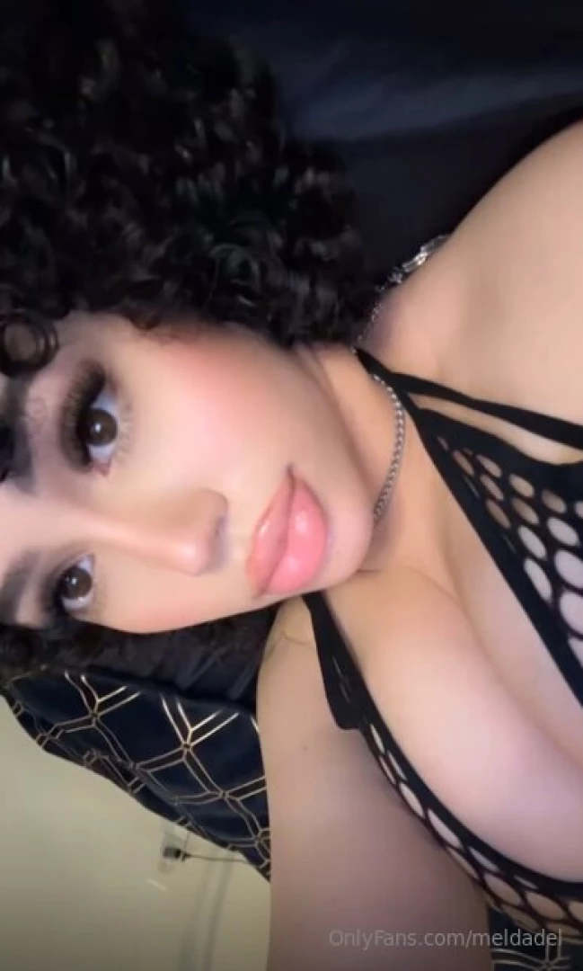 I m obsessed with dick pics can you send me one 