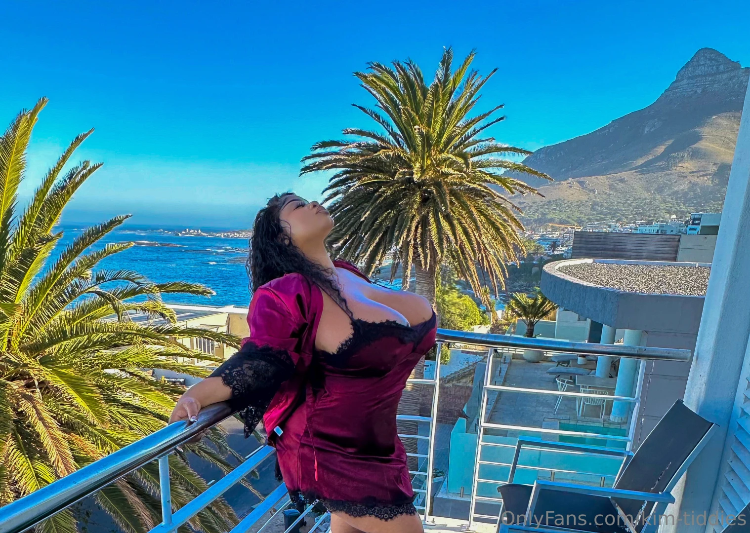 How about a sexting session taste-kimtiddies 