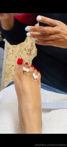 Soft feet with a fresh pedicure stroking your dick taste-kimtiddies