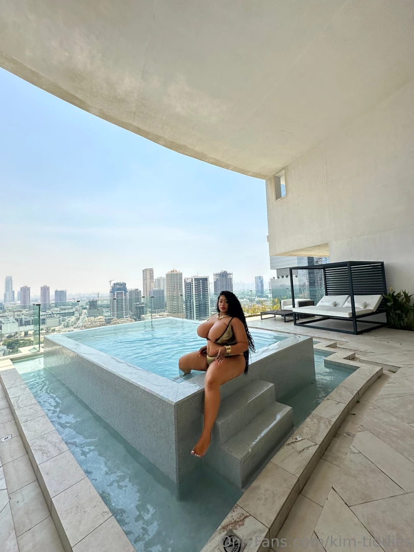 Fountain for dayzzzzz cum c taste-kimtiddies 