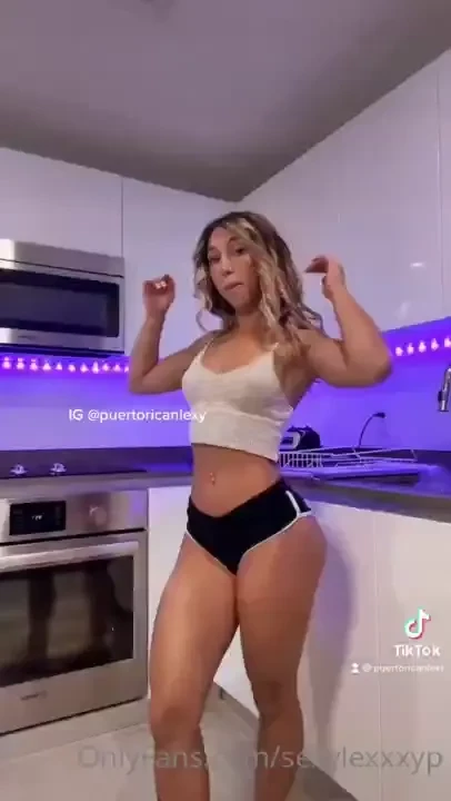 Follow my other socials in my bio for more lexy fun 