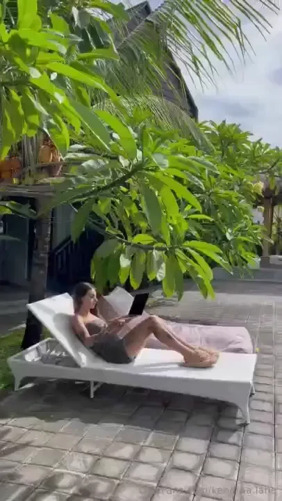 Even though it s sunday i still decided to get some work done although 