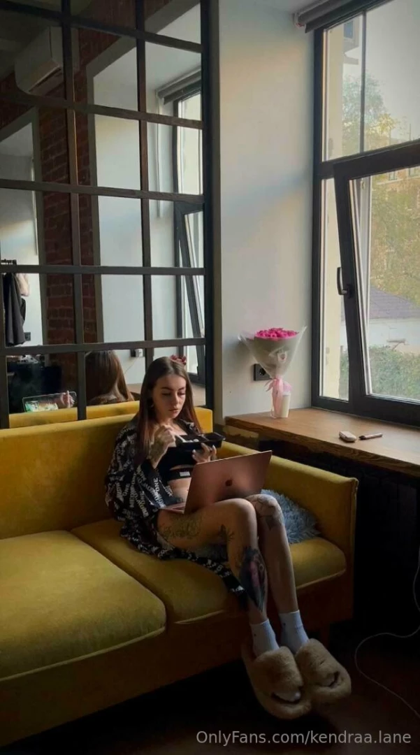 Today i m working on the lyrics again to make the song resonate not 