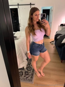 When there s a mirror you know what i do the better ones are in my vip