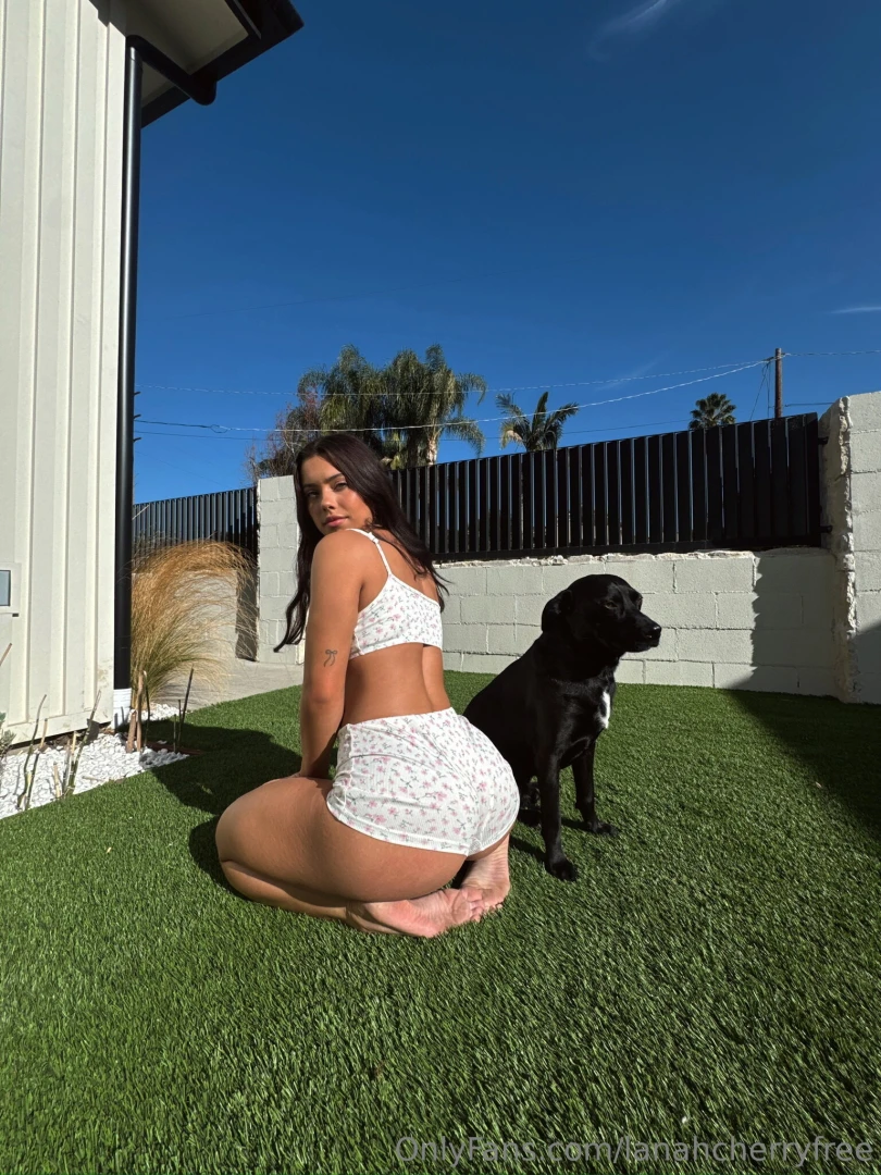 Always has my back https onlyfans com itslanahcherry 