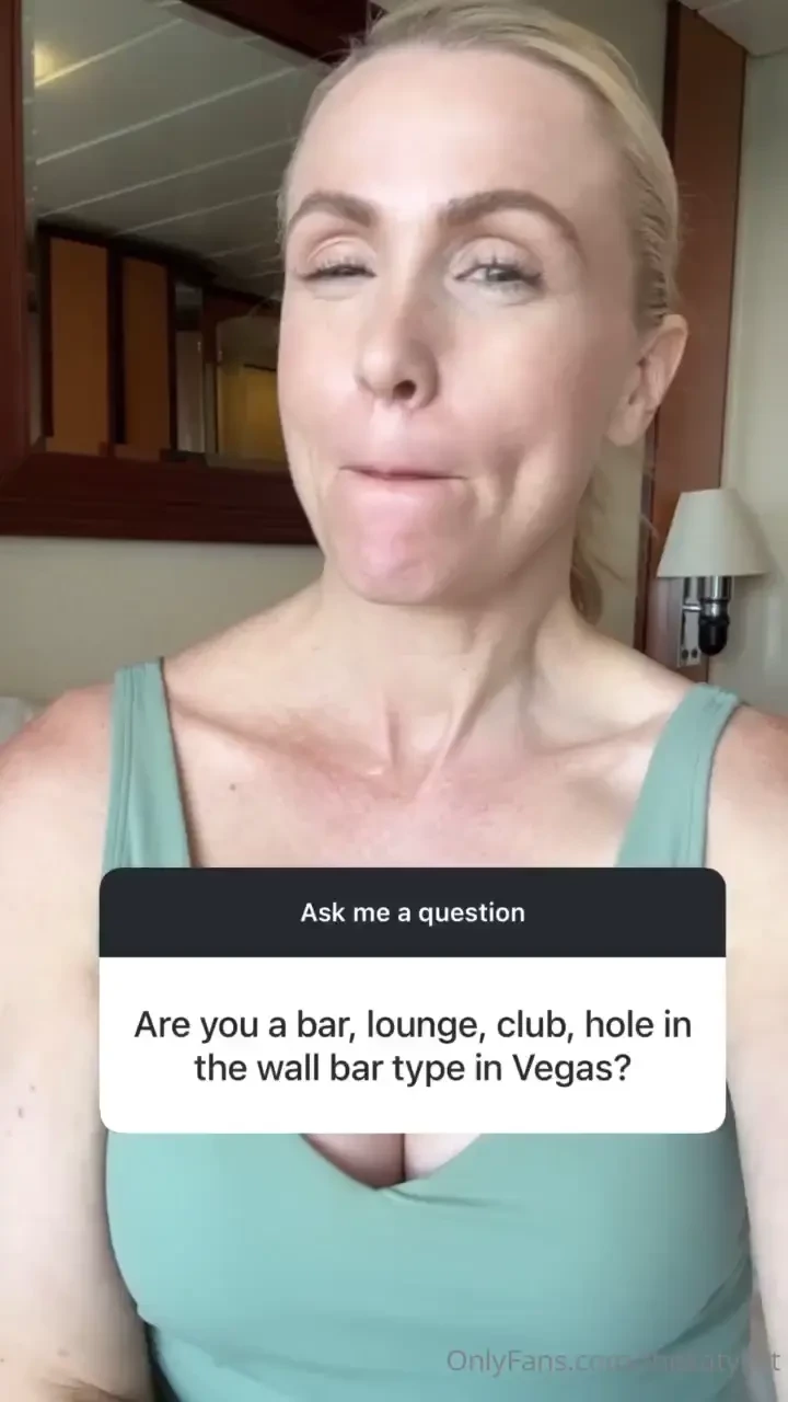 Ask me anything bar or lounge 