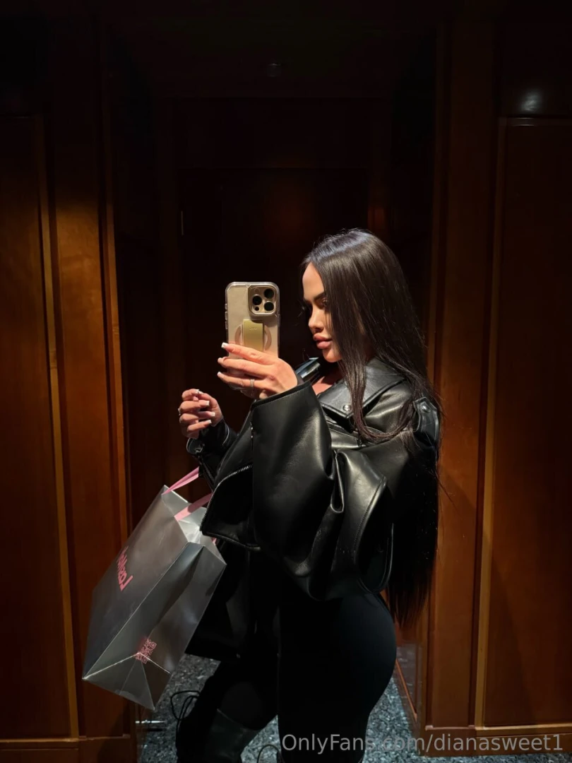 U know i gotta share my little obsession with you im totally crazy 