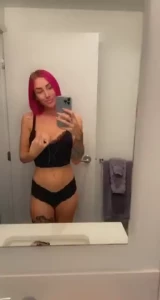 I ll be hosting a sexy live stream right here on onlyfans this friday