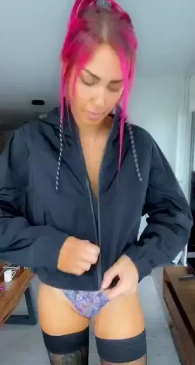 A little outtake from filming cute clips yesterday don t judge me 