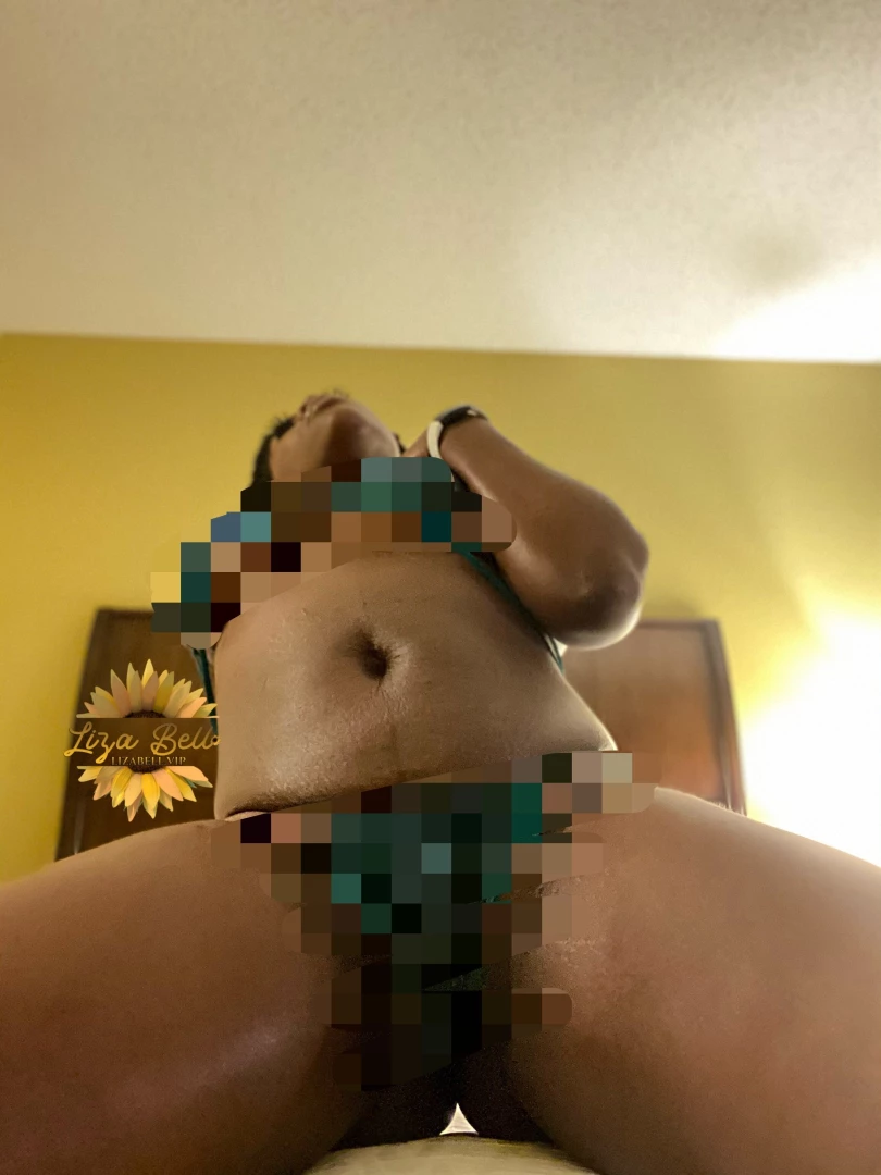 Milf mondays just got even hotter i mean look at this body formed to 