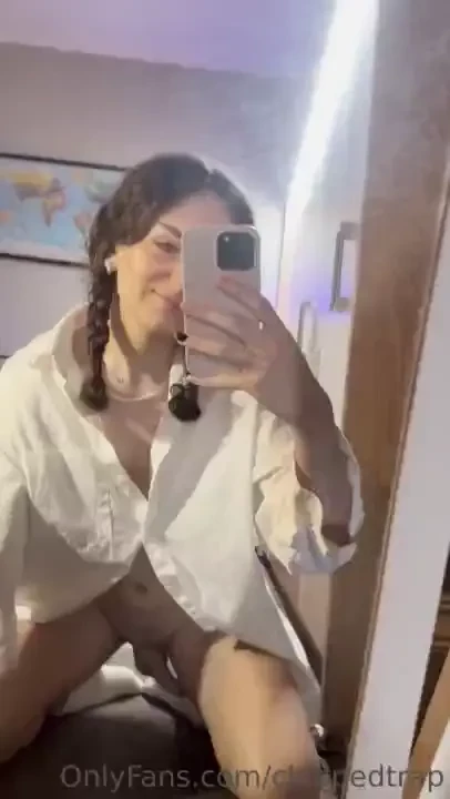 Name a more sexy duo than oversized shirt and no panties i ll wait 