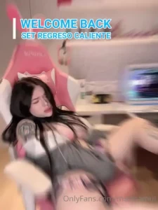 Unlock this set welcome back do you like how i cum i m back and very